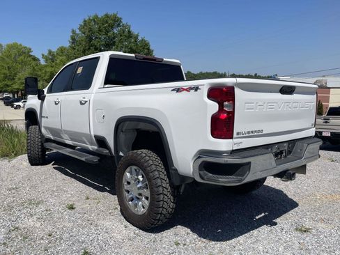 Used 2024 Chevrolet Silverado 2500 LT AWD/4WD image 8
