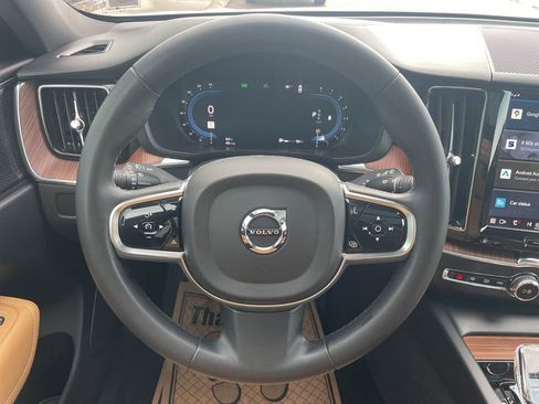 Certified 2023 Volvo XC60 B5 Ultimate w/ Climate Package image 26