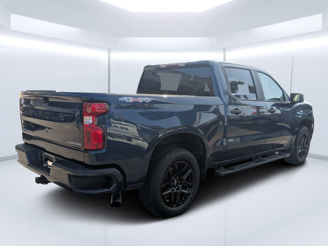 Used 2022 Chevrolet Silverado 1500 Custom AWD/4WD image 3