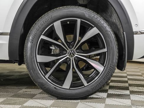 New 2026 Volkswagen Atlas Cross Sport SEL Premium R-Line AWD/4WD image 18