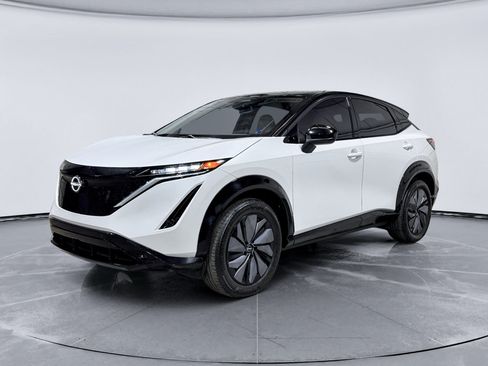 Used 2023 Nissan Ariya AWD image 1