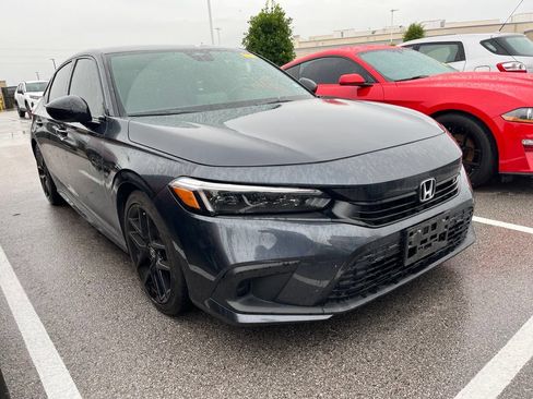Used 2024 Honda Civic Sport image 2