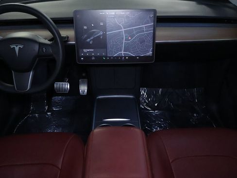 Used 2021 Tesla Model Y Long Range AWD/4WD image 19
