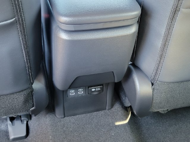 New 2027 Toyota Prius Plug-In Hybrid FWD image 21