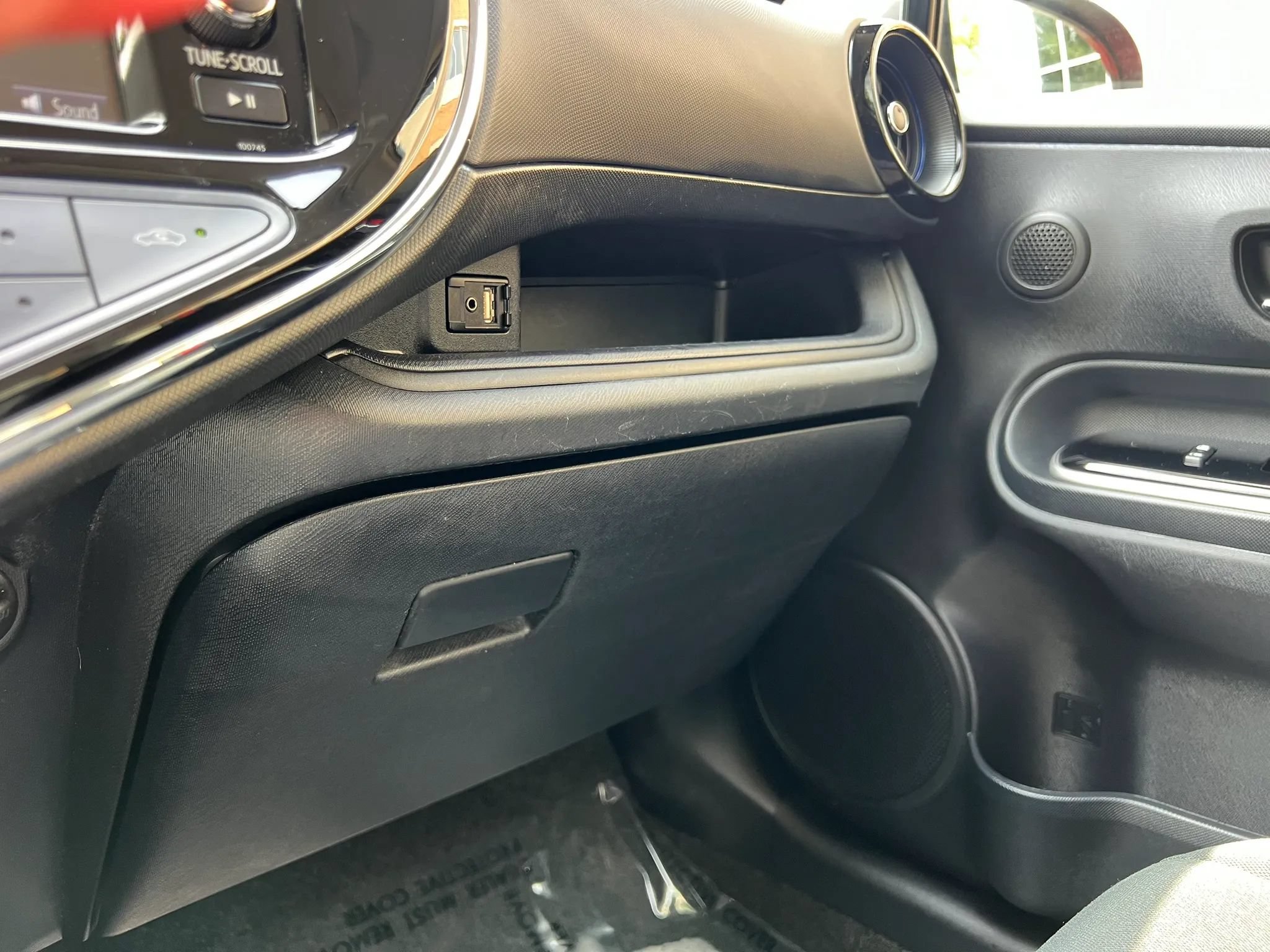 Used 2018 Toyota Prius C Two FWD image 30