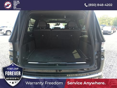 Used 2024 Jeep Grand Wagoneer L 4WD image 31
