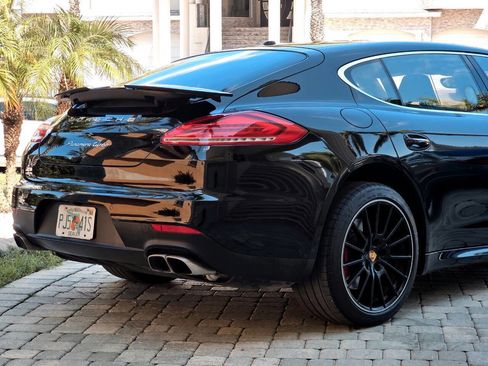 Used 2014 Porsche Panamera image 6