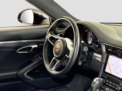 Used 2019 Porsche 911 Carrera S RWD image 31