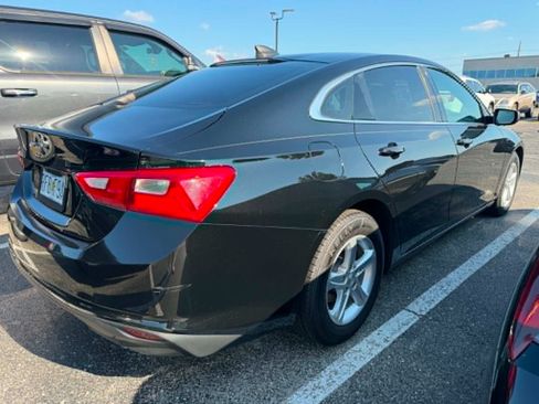 Used 2020 Chevrolet Malibu LS FWD image 3
