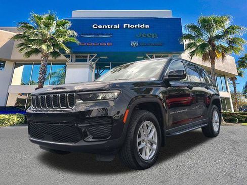 Certified 2025 Jeep Grand Cherokee Laredo X w/ Luxury Tech Group I AWD/4WD image 9