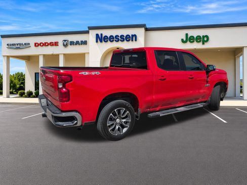 Used 2024 Chevrolet Silverado 1500 LT w/ Texas Edition Plus AWD/4WD image 9