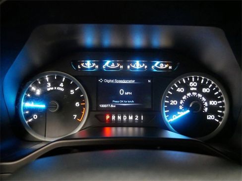 Used 2016 Ford F150 XLT w/ Equipment Group 302A Luxury image 27