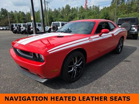 Used 2010 Dodge Challenger R/T image 4