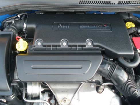 Used 2018 FIAT 500 Pop FWD image 13