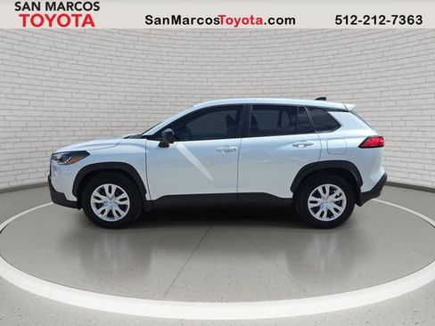 Used 2025 Toyota Corolla Cross L FWD image 9