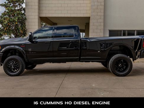 Used 2023 RAM 3500 Laramie w/ Night Edition image 5