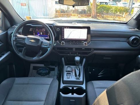 Used 2023 Chevrolet Colorado W/T image 27