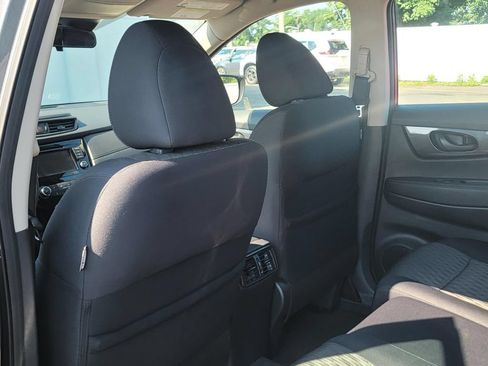 Used 2019 Nissan Rogue S AWD/4WD image 15