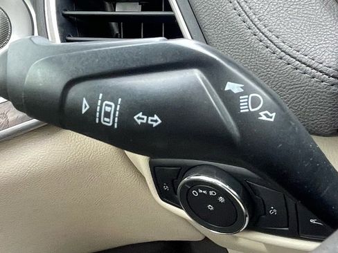 Used 2016 Lincoln MKX Reserve w/ Luxury Package image 22