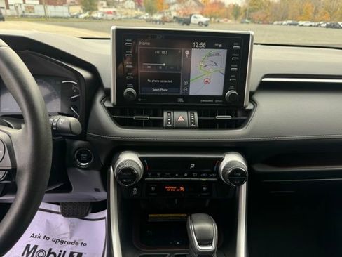 Used 2020 Toyota RAV4 Limited image 21