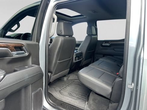 Used 2024 GMC Sierra 1500 Elevation w/ Elevation Premium Package AWD/4WD image 11