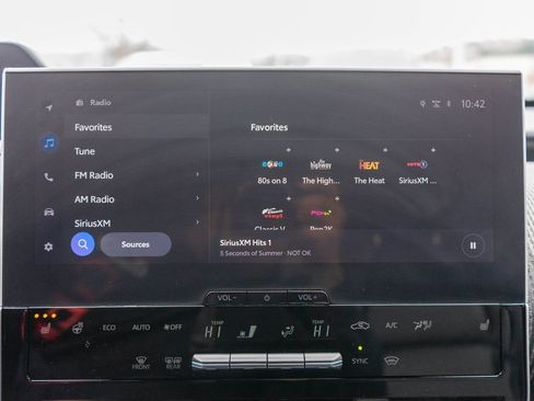 Used 2024 Subaru Solterra Limited w/ Limited Package image 22