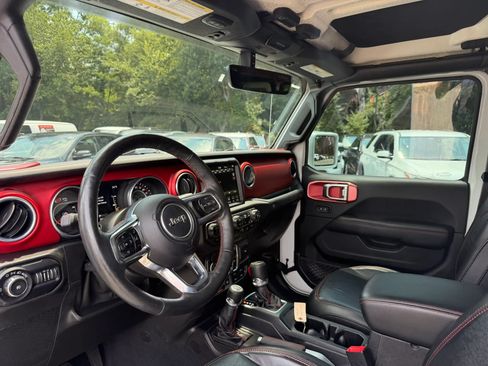 Used 2018 Jeep Wrangler Unlimited Rubicon AWD/4WD image 10