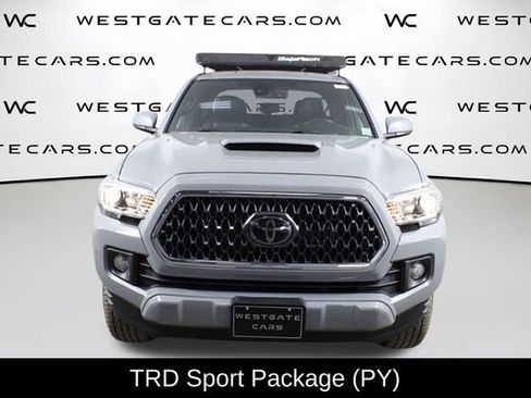 Used 2019 Toyota Tacoma TRD Sport image 4