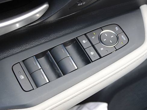 Certified 2026 Toyota Grand Highlander Platinum image 17