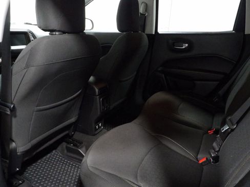 Used 2019 Jeep Compass Sport w/ Cold Weather Group image 10