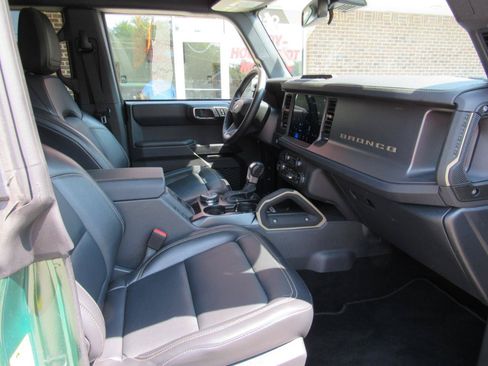 Used 2025 Ford Bronco Badlands AWD/4WD image 33