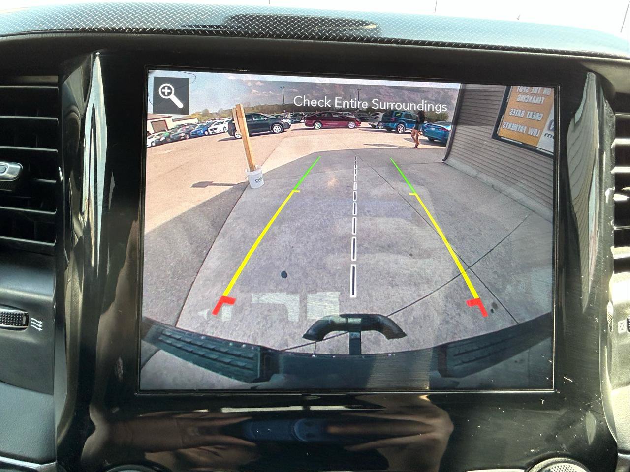 Used 2020 RAM 1500 4x4 Crew Cab image 25