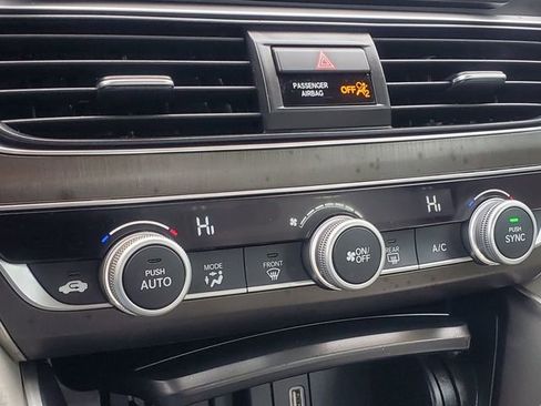 Used 2019 Honda Accord LX image 18