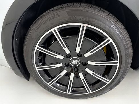 Certified 2021 Porsche Taycan Turbo S AWD/4WD image 31