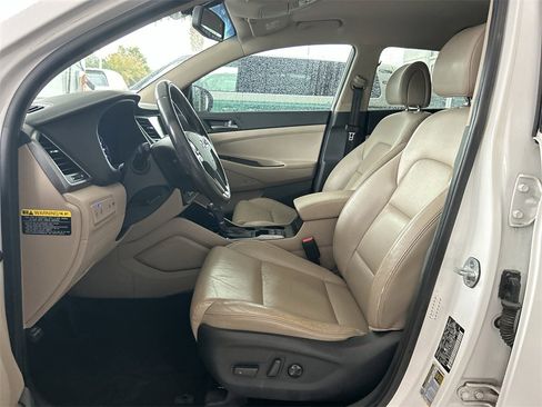 Used 2017 Hyundai Tucson Limited image 11