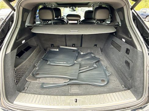 Used 2019 Porsche Cayenne S w/ Premium Plus Package image 29