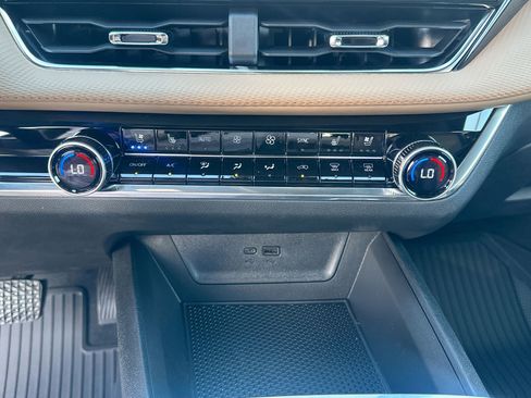 New 2026 Chevrolet Equinox ACTIV w/ Convenience Package III image 24