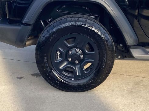 Used 2024 Jeep Wrangler Sport image 11