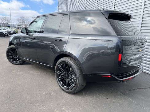 New 2026 Land Rover Range Rover SE image 3