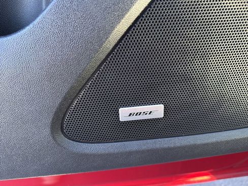 Used 2023 Chevrolet Equinox Premier image 17