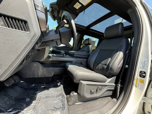 New 2025 Ford F150 Lariat w/ Equipment Group 501A Mid image 14