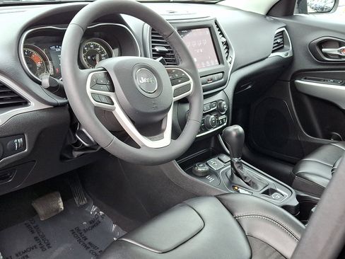 Used 2022 Jeep Cherokee Latitude w/ Sun & Sound Group image 17