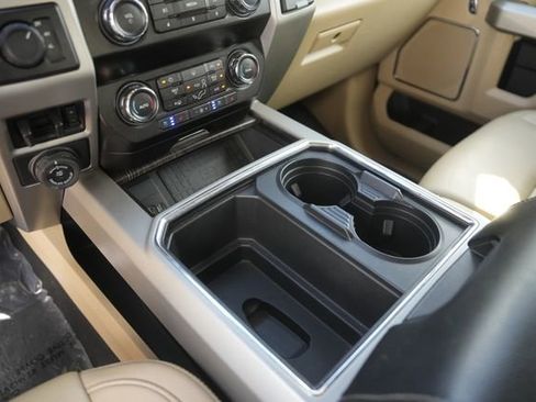 Certified 2021 Ford F250 Lariat w/ Lariat Ultimate Package image 28