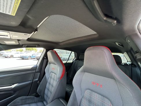 Certified 2024 Volkswagen GTI SE FWD image 19
