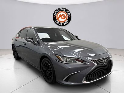 Used 2019 Lexus ES 350 w/ Accessory Package 2