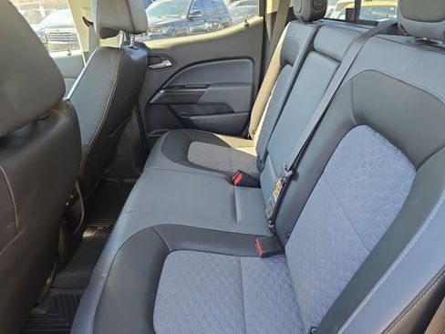 Used 2022 Chevrolet Colorado Z71 image 12