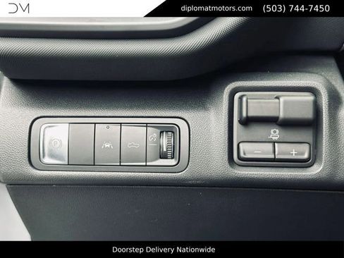 Used 2026 Chevrolet Silverado EV LT AWD/4WD image 33
