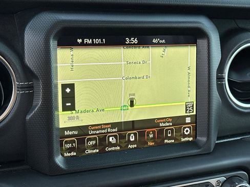 Used 2022 Jeep Wrangler Unlimited Sahara w/ Safety Group image 19