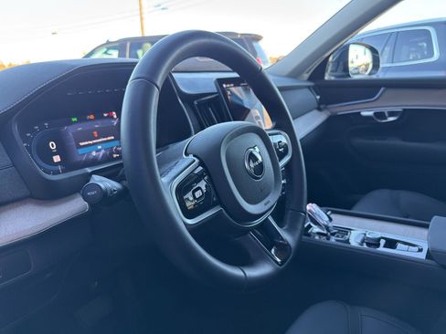 Used 2025 Volvo XC90 B6 Plus image 20