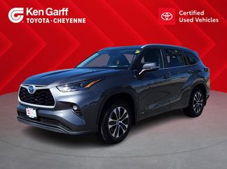 Used 2024 Toyota Highlander XLE video 1